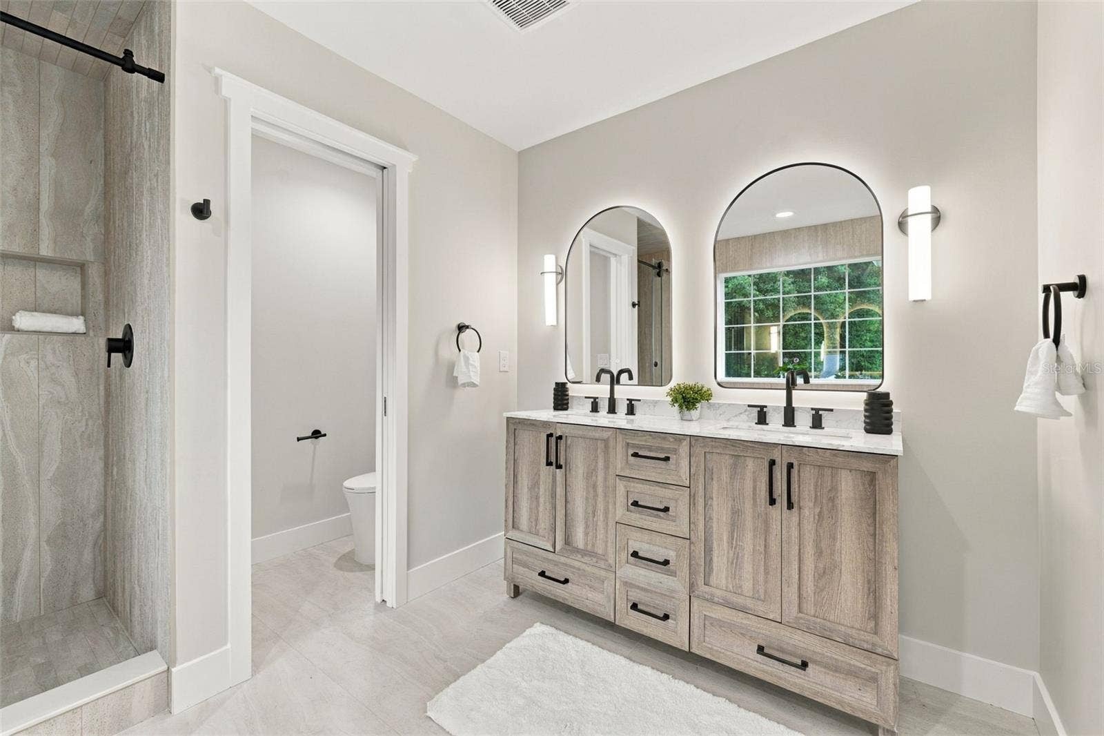 1509 E KNOLLWOOD STREET, Tampa, FL 33610 1509 E KNOLLWOOD STREET, Tampa, FL 33610
