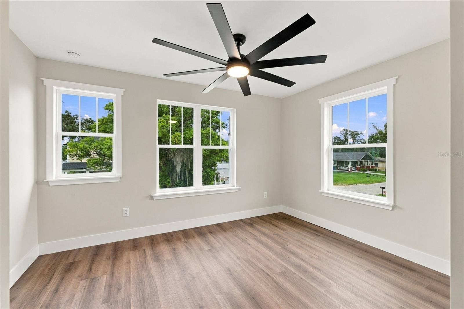 1509 E KNOLLWOOD STREET, Tampa, FL 33610 1509 E KNOLLWOOD STREET, Tampa, FL 33610