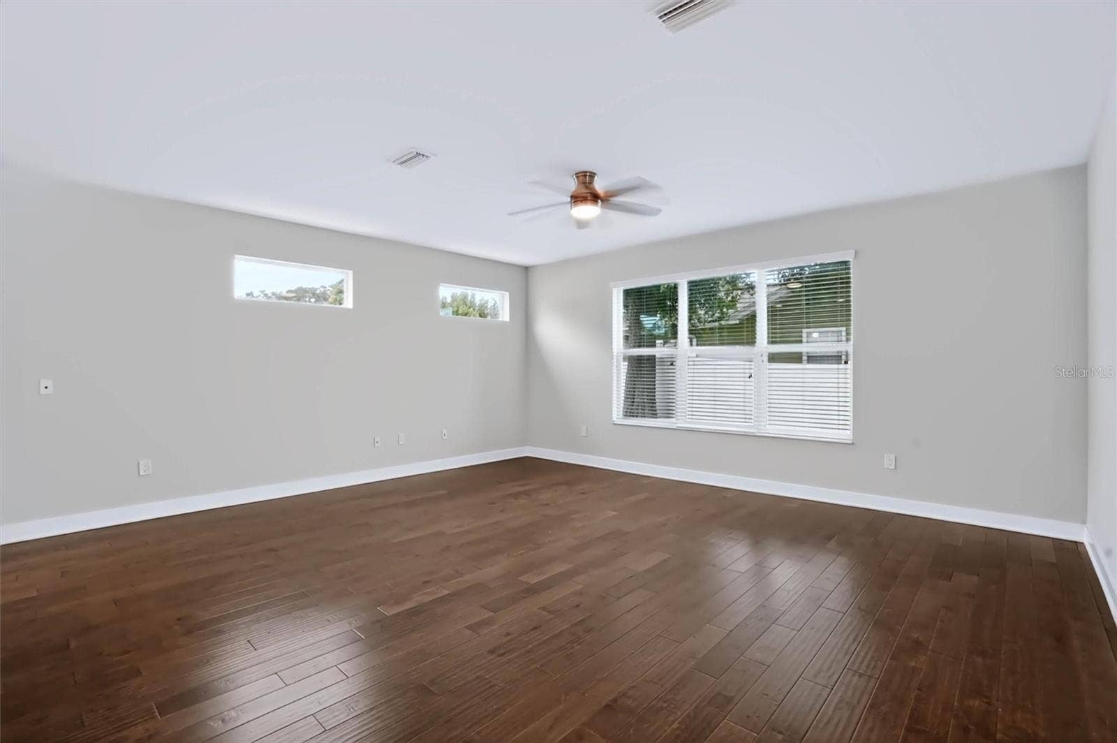 3022 W GRAY STREET, Tampa, FL 33609 Family Room