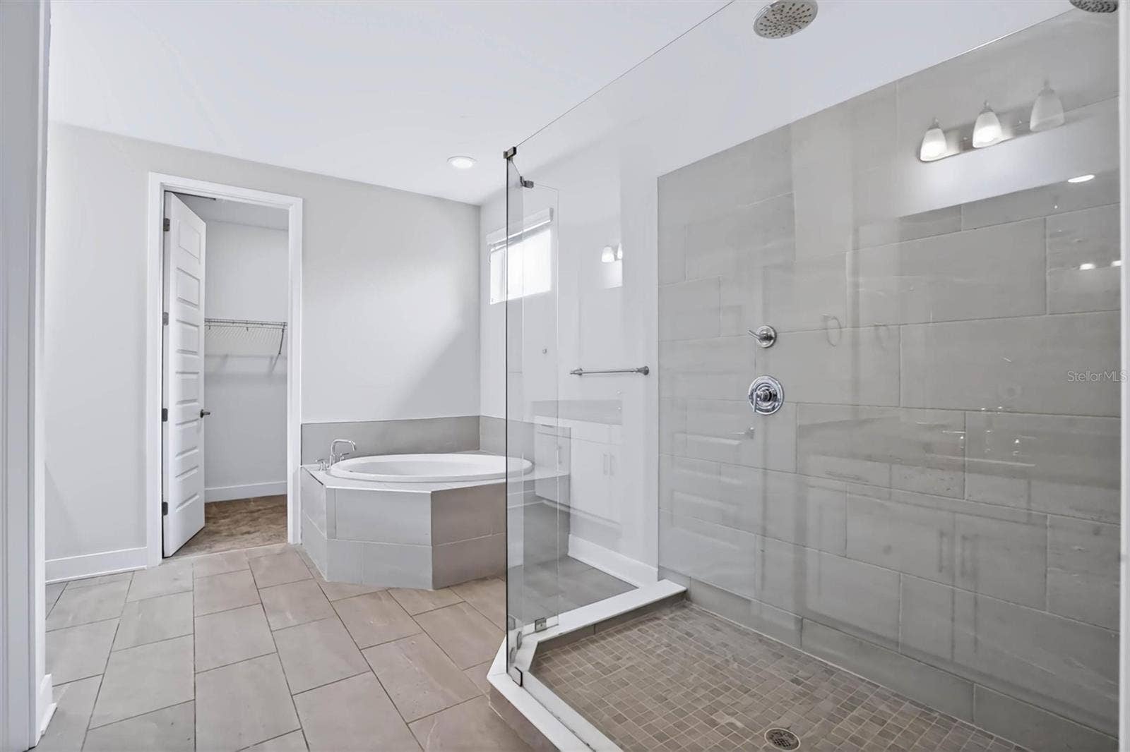 3022 W GRAY STREET, Tampa, FL 33609 3022 W GRAY STREET, Tampa, FL 33609