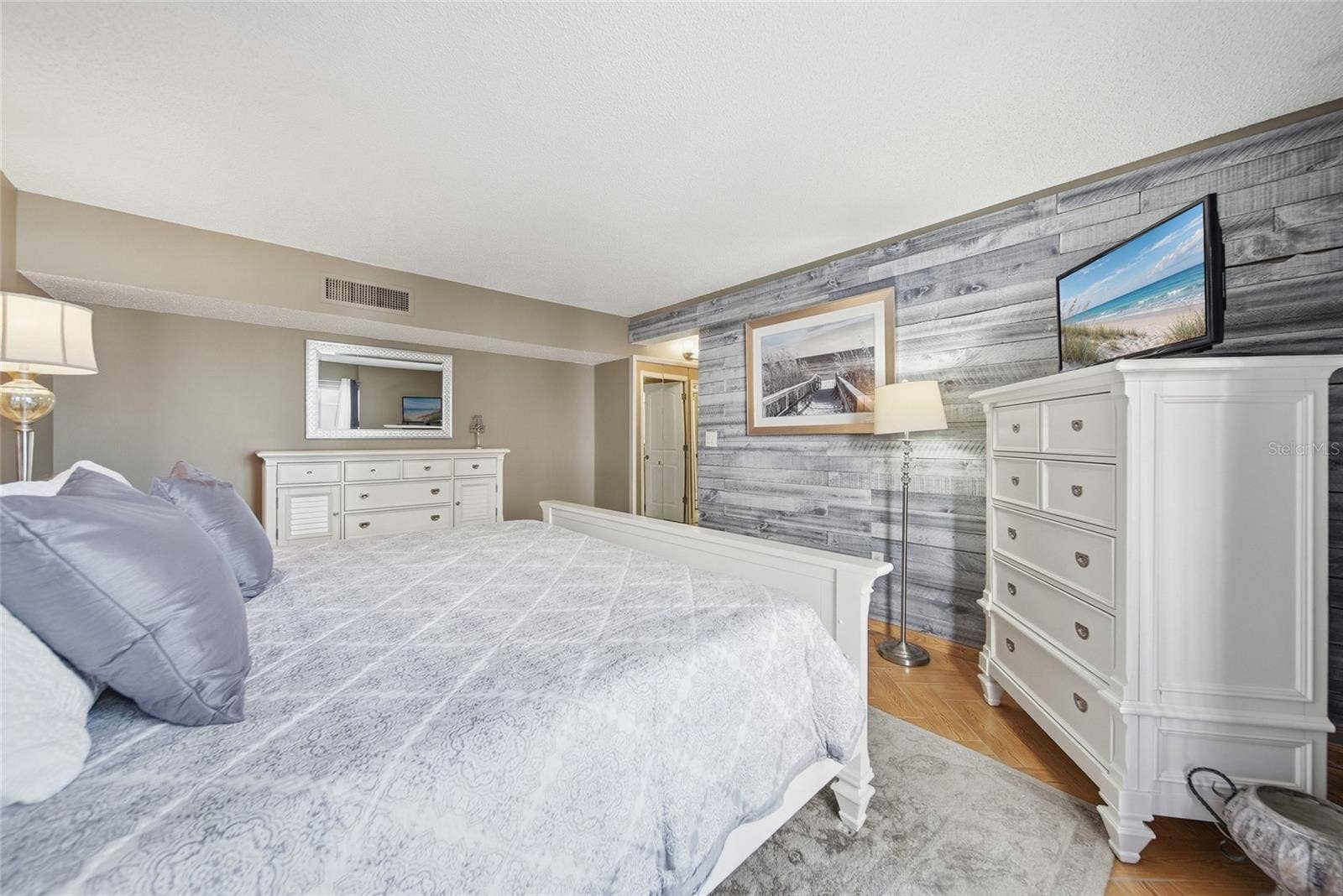 830 S GULFVIEW BOULEVARD, #604, Clearwater Beach, FL 33767 830 S GULFVIEW BOULEVARD, #604, Clearwater Beach, FL 33767