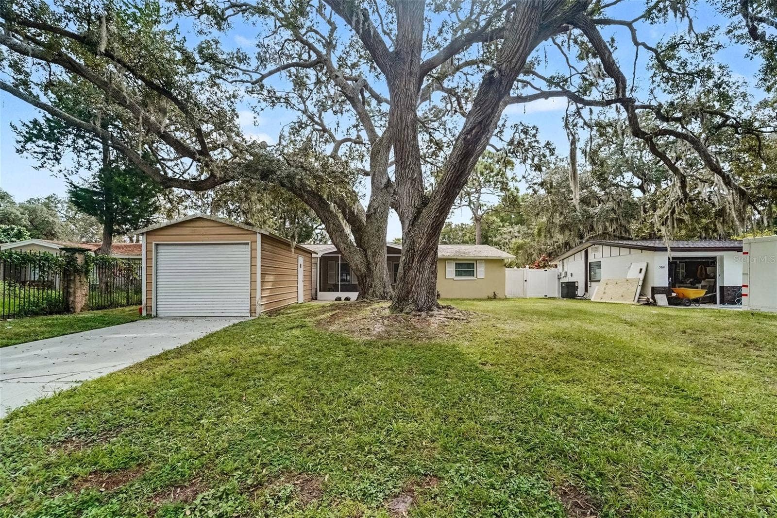 5818 BAKER RD, New Port Richey, FL 34653