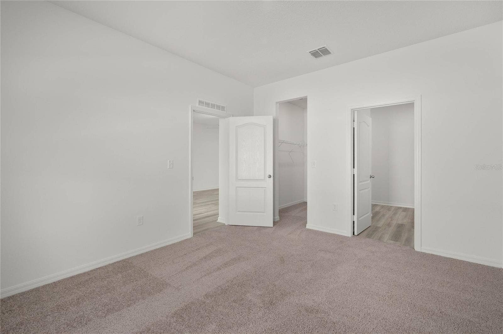 13284 TULA LOOP, Astatula, FL 34705