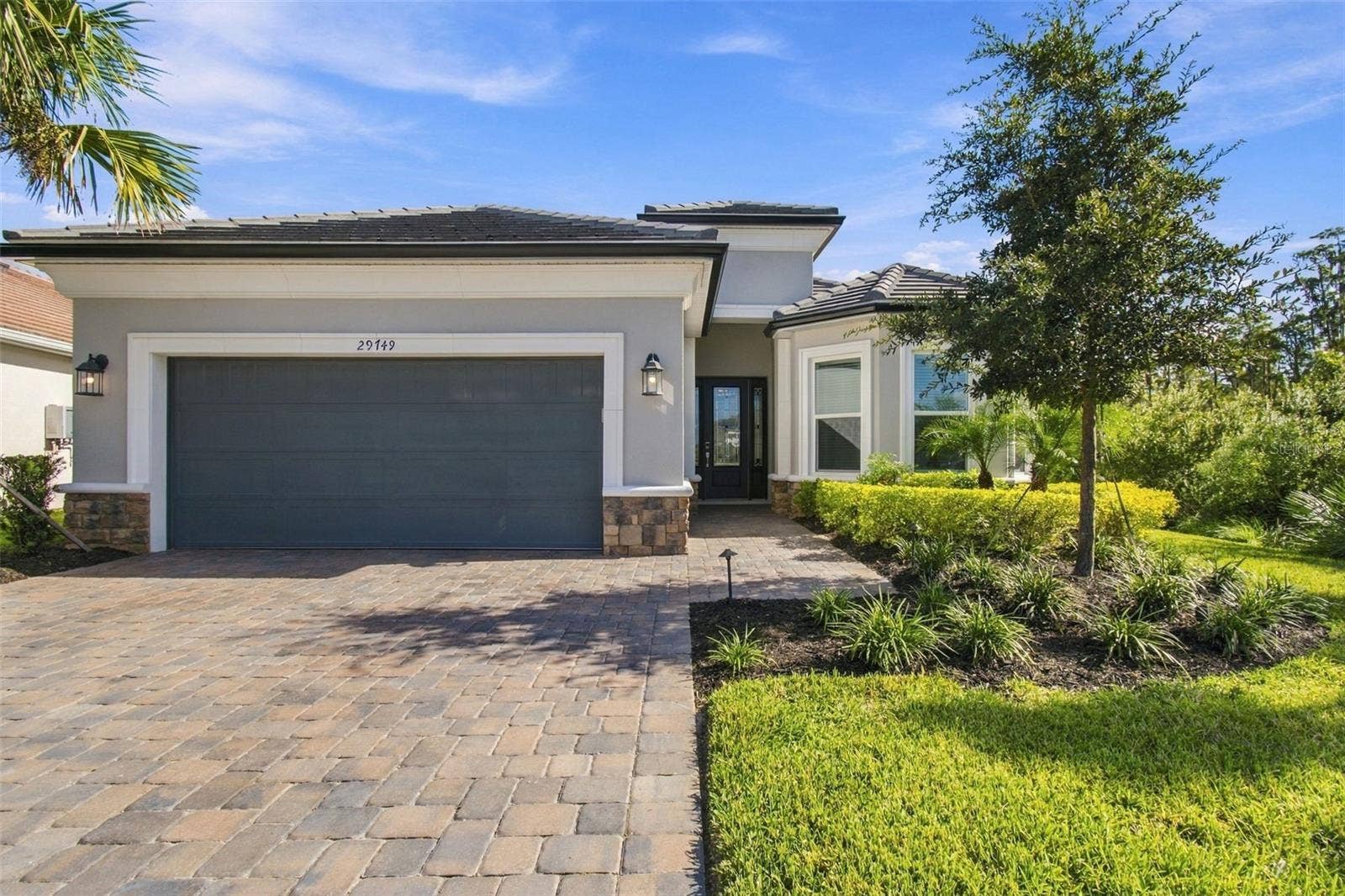 29749 CASSINO COURT, Wesley Chapel, FL 33543 Welcome Home!!