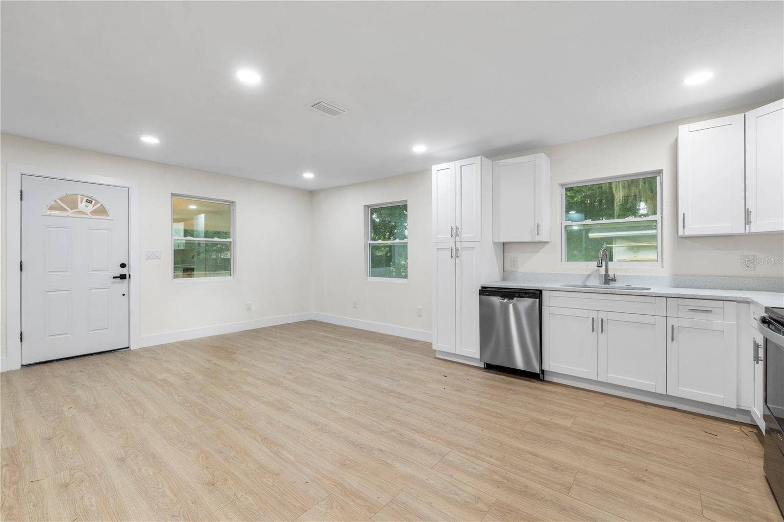 828 30TH STREET NW, Winter Haven, FL 33881 828 30TH STREET NW, Winter Haven, FL 33881