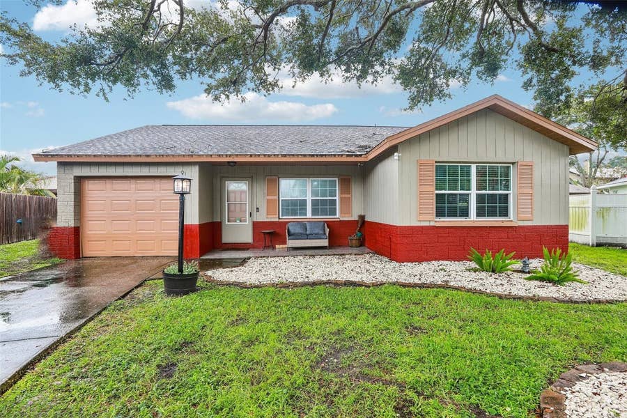 Property photo for 2310 LISTON CIRCLE, Palm Harbor, FL