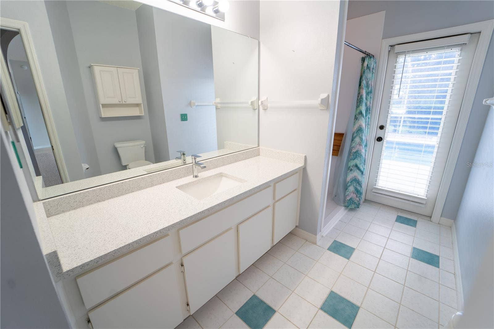 13023 SAINT FILAGREE DRIVE, Riverview, FL 33579 BATHROOM 3 ~ DOOR TO POOL AREA