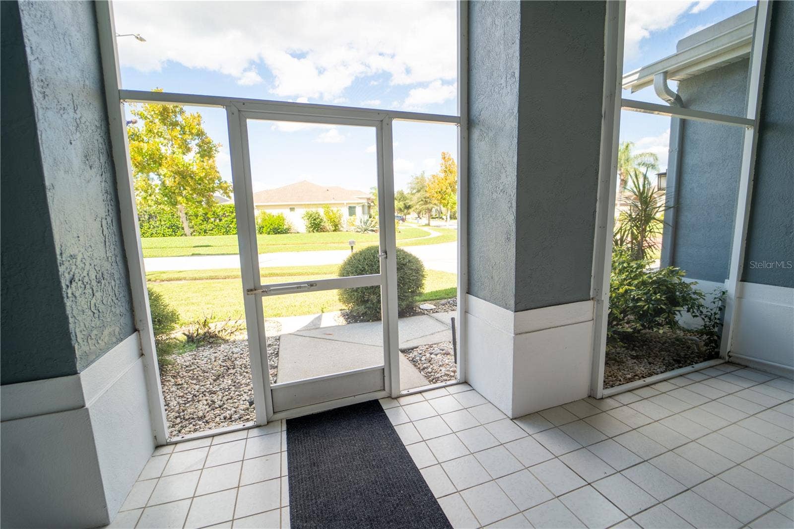 13023 SAINT FILAGREE DRIVE, Riverview, FL 33579 SCREENED IN FRONT PATIO