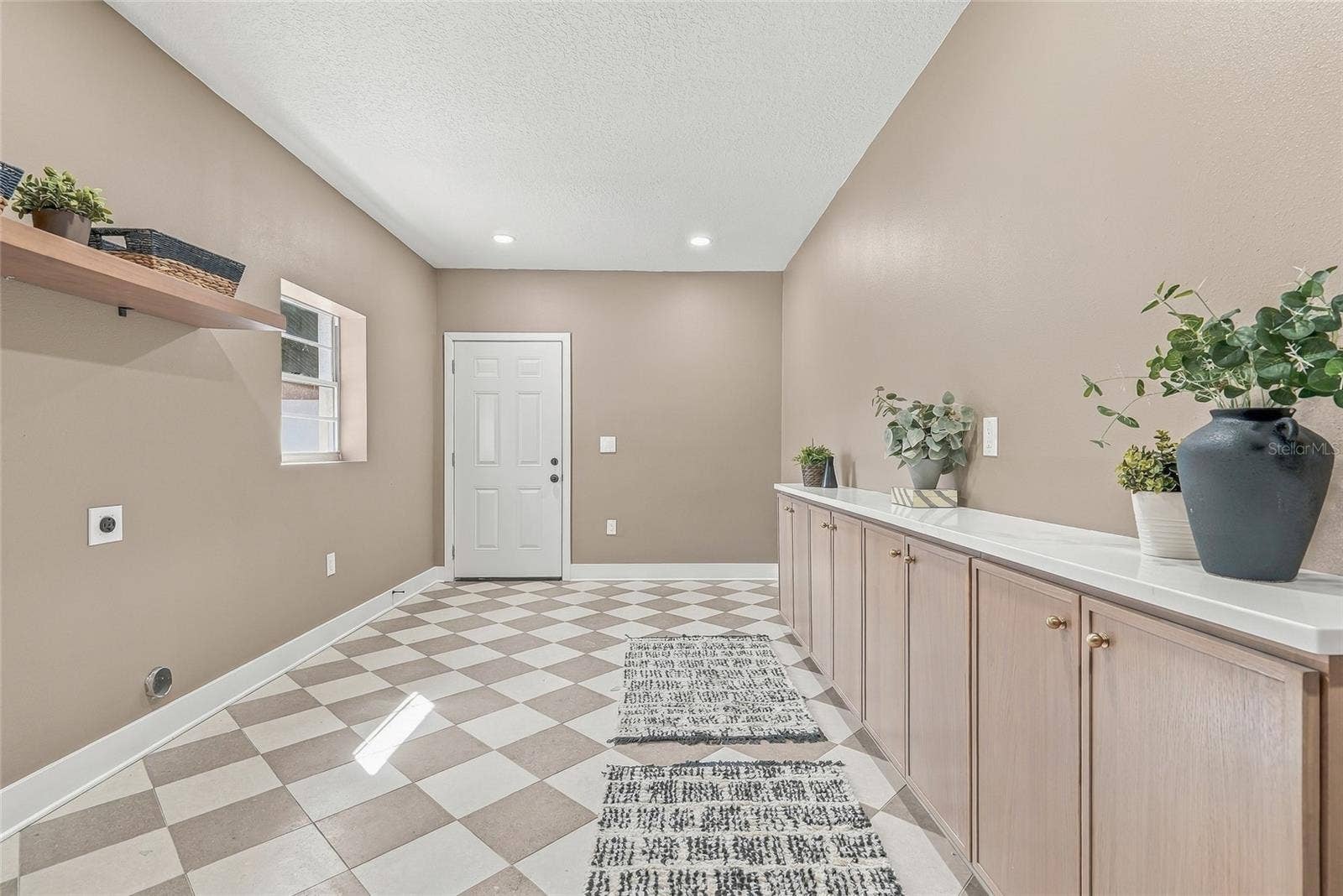 3112 S JULIA CIRCLE, Tampa, FL 33629 3112 S JULIA CIRCLE, Tampa, FL 33629