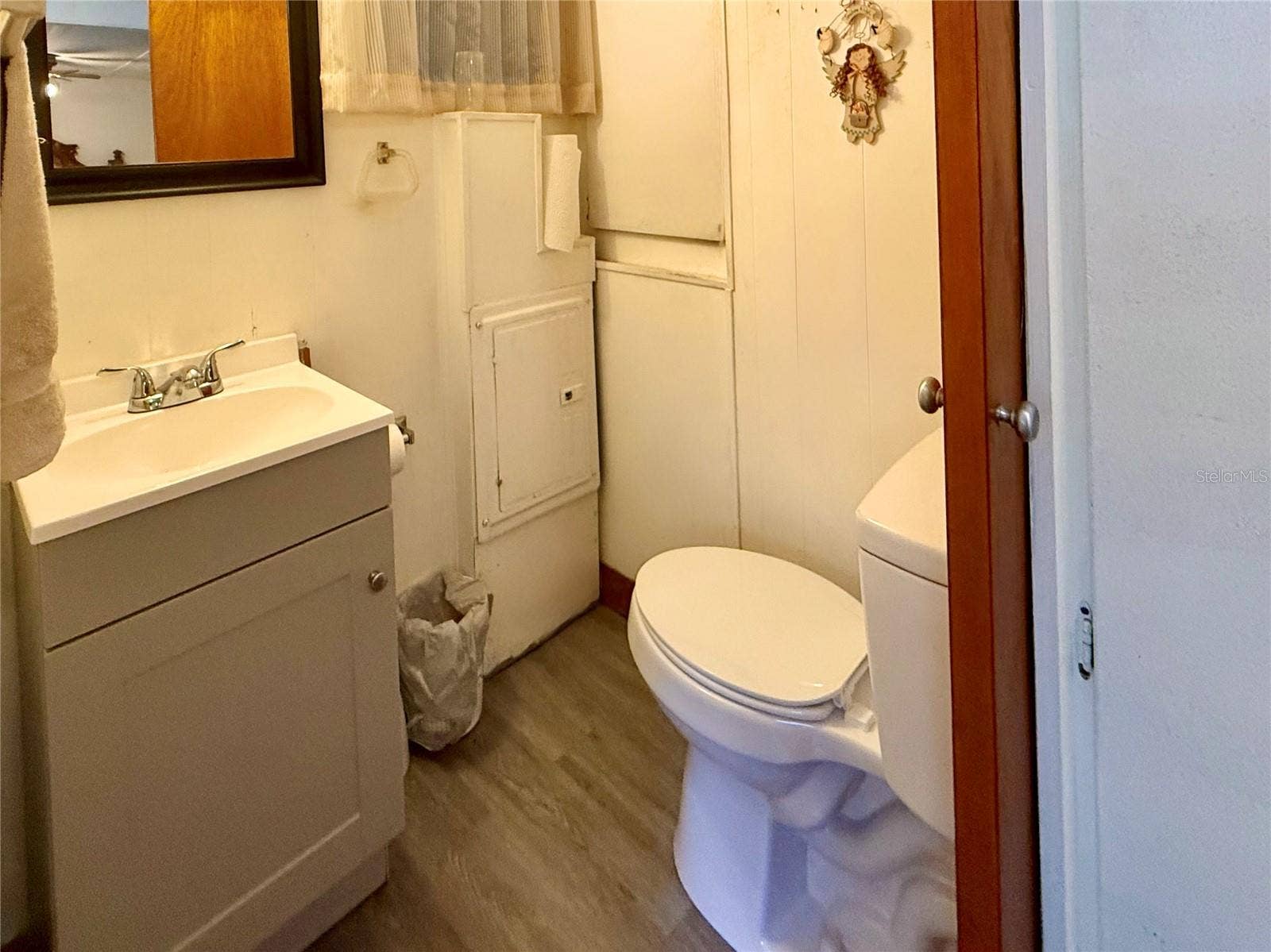 6035 RIDGEWOOD DRIVE, Zephyrhills, FL 33542 Primary Bath