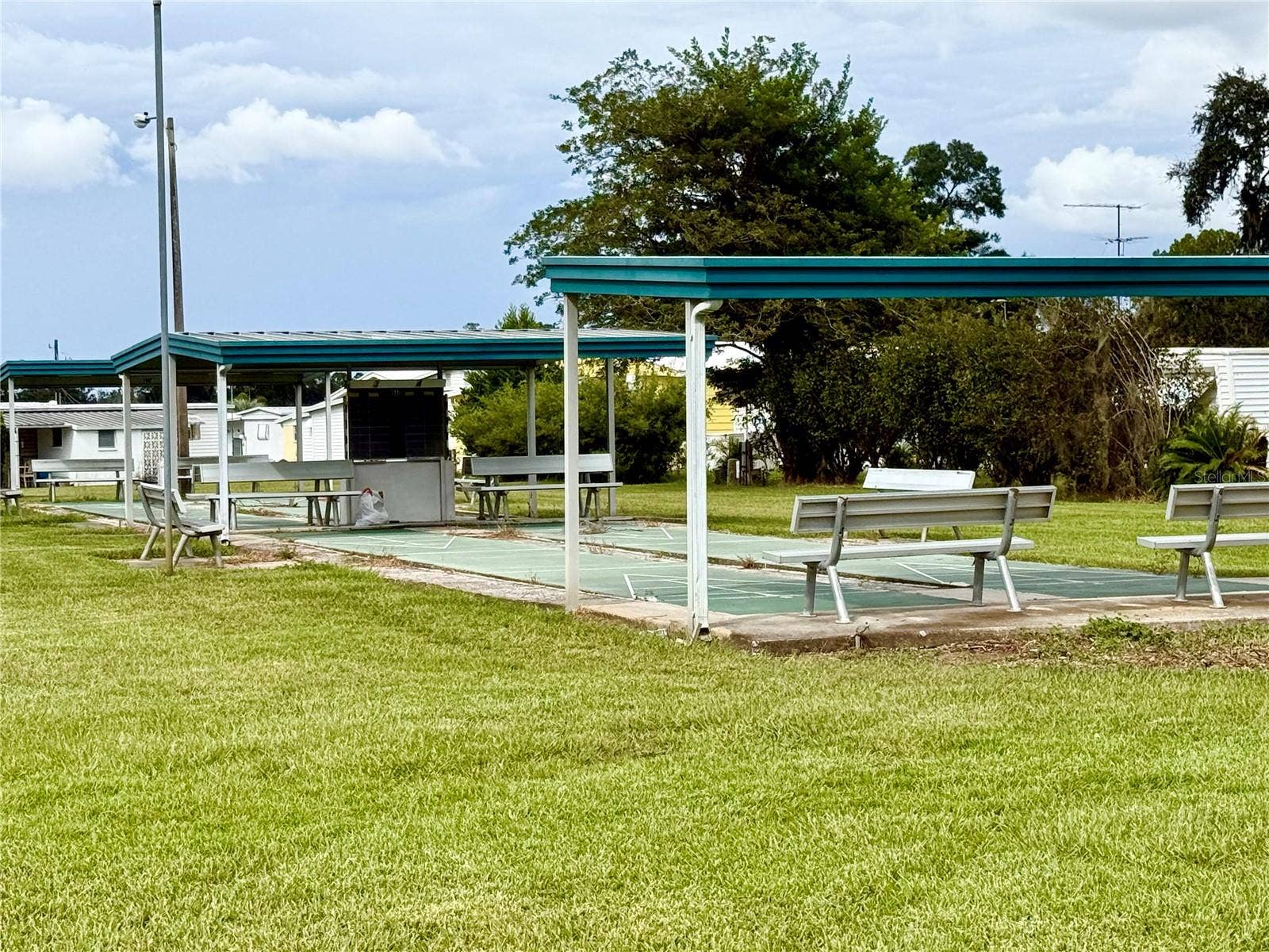 6035 RIDGEWOOD DRIVE, Zephyrhills, FL 33542 Shuffleboard
