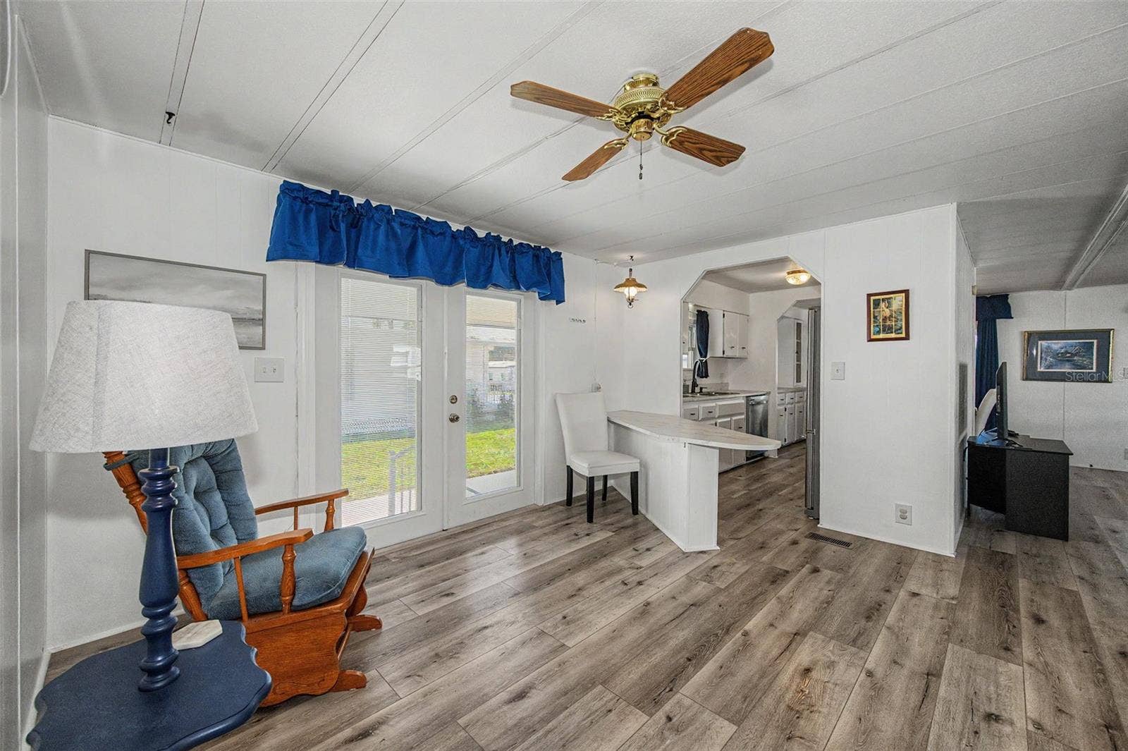 39820 US HIGHWAY 19 N, #160, Tarpon Springs, FL 34689 Bonus Room