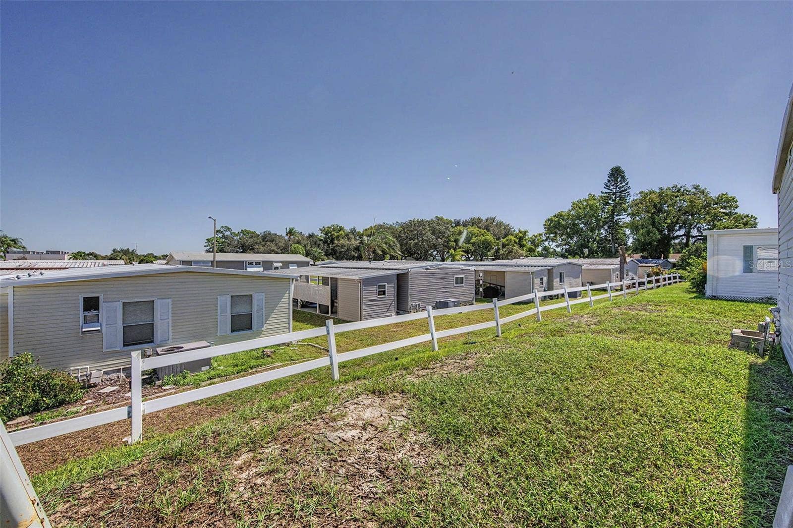 39820 US HIGHWAY 19 N, #160, Tarpon Springs, FL 34689 High and Dry!