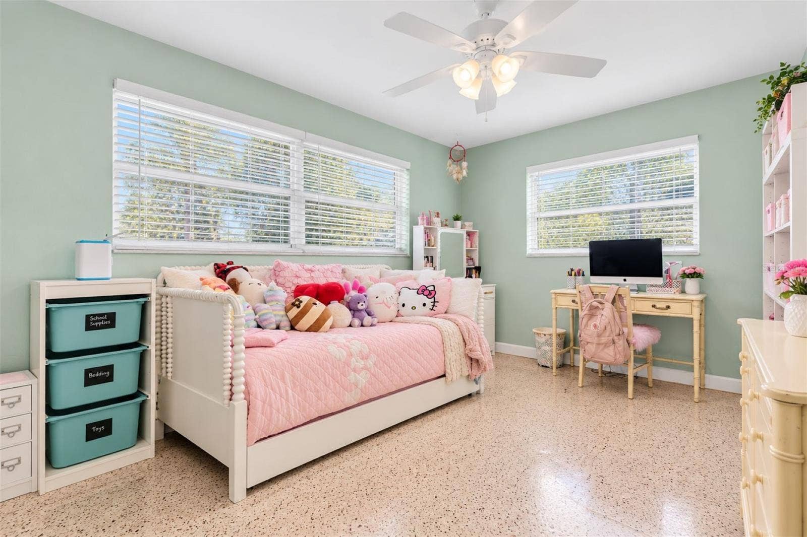 5701 6TH WAY S, St Petersburg, FL 33705 Additional bedroom ready to suit your needs