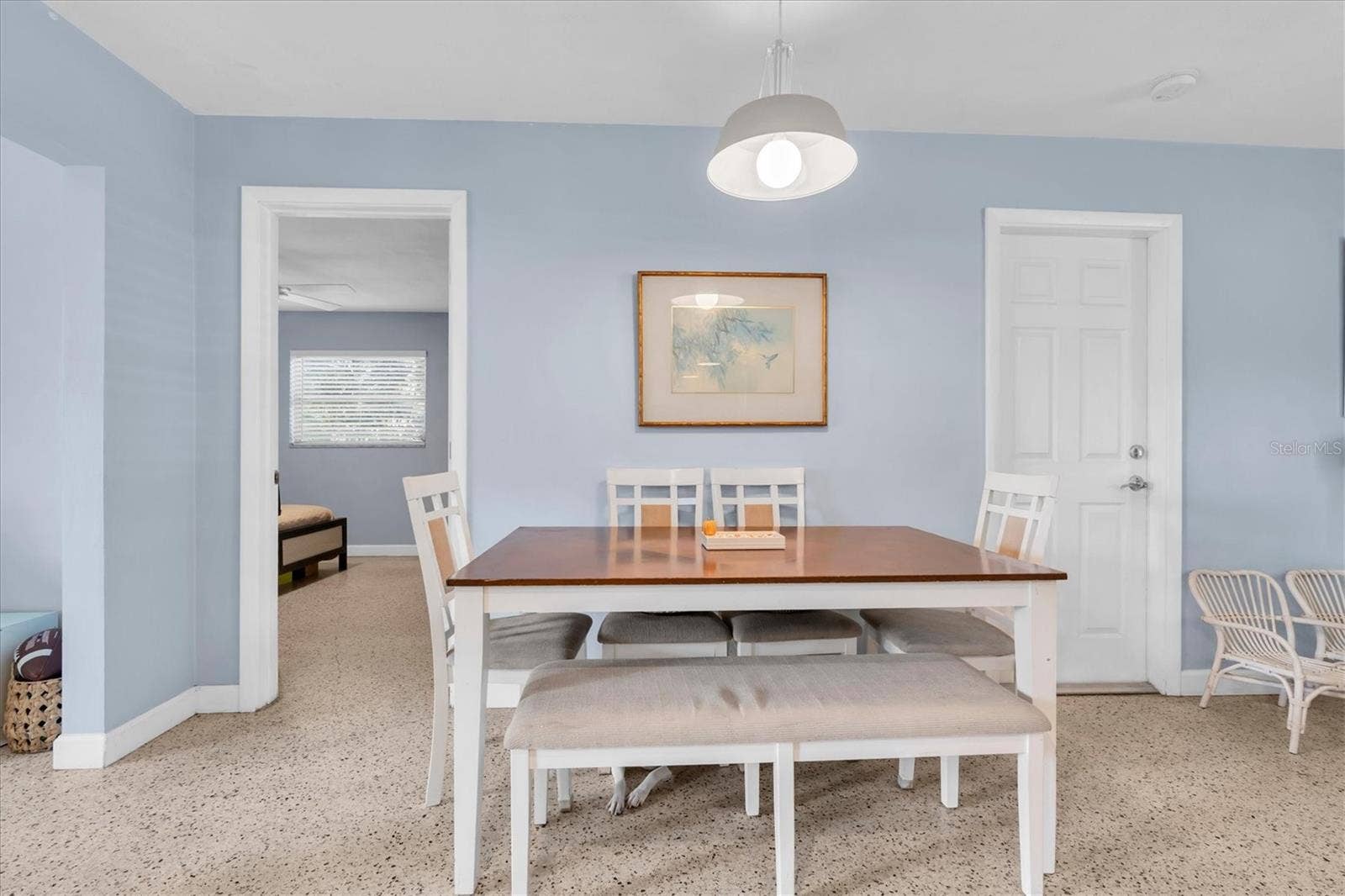 5701 6TH WAY S, St Petersburg, FL 33705 Eatin kitchen