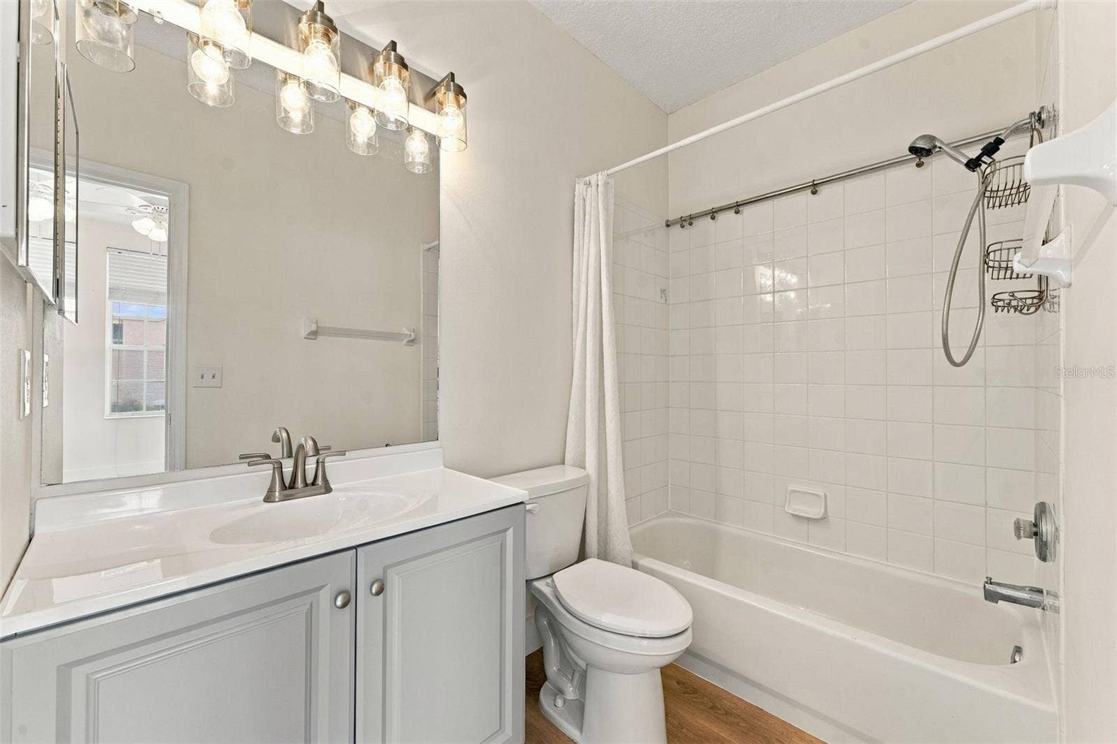 3121 BAYSHORE OAKS DRIVE, Tampa, FL 33611 Third floor laundry closet