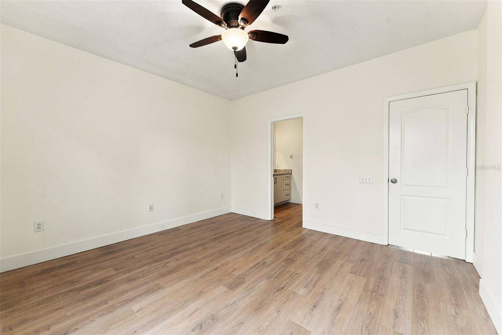 3121 BAYSHORE OAKS DRIVE, Tampa, FL 33611 Primary bedroom