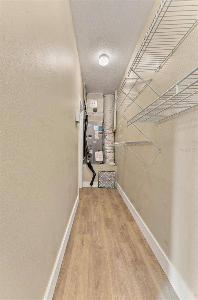 3121 BAYSHORE OAKS DRIVE, Tampa, FL 33611 Downstairs closet