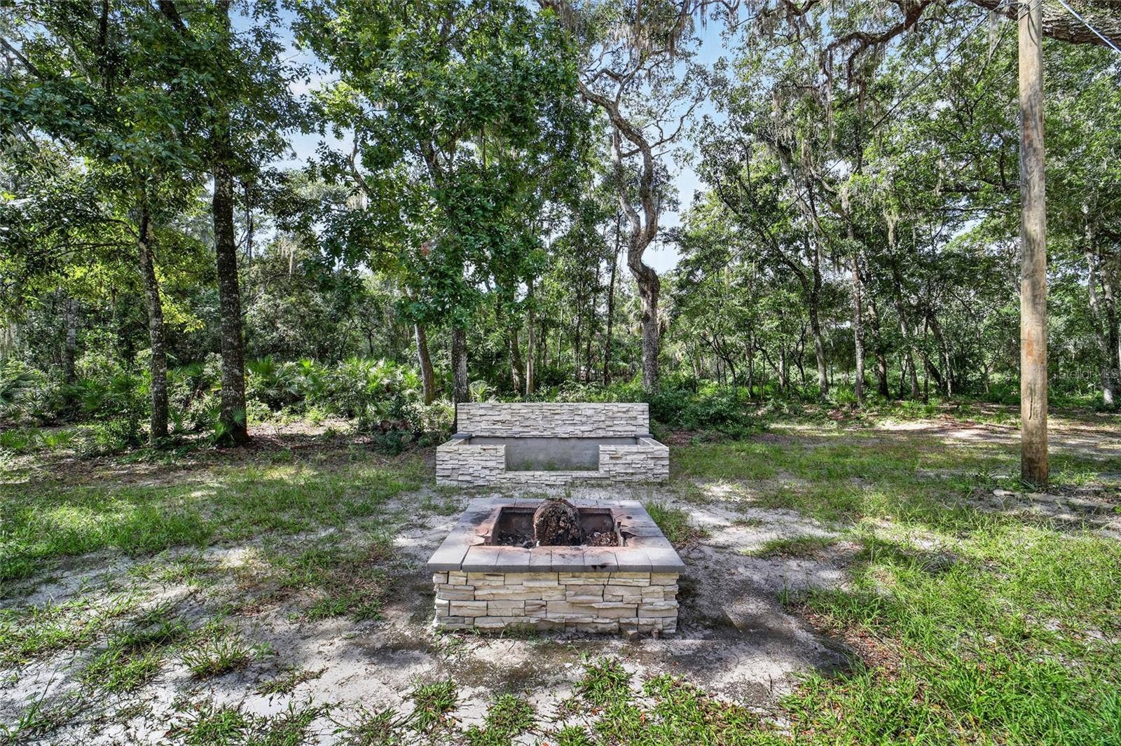 5686 E HIGHWAY 316, Citra, FL 32113 5686 E HIGHWAY 316, Citra, FL 32113