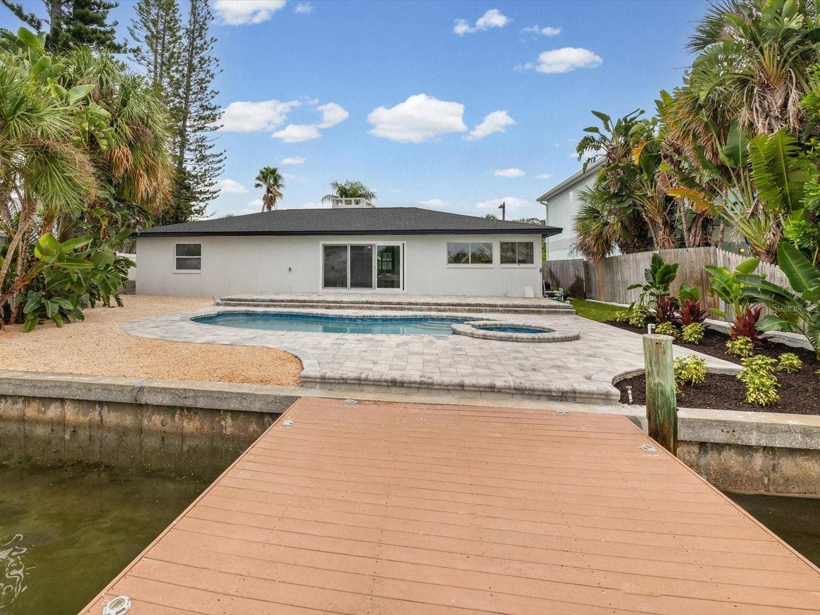 529 80TH AVENUE, St Pete Beach, FL 33706