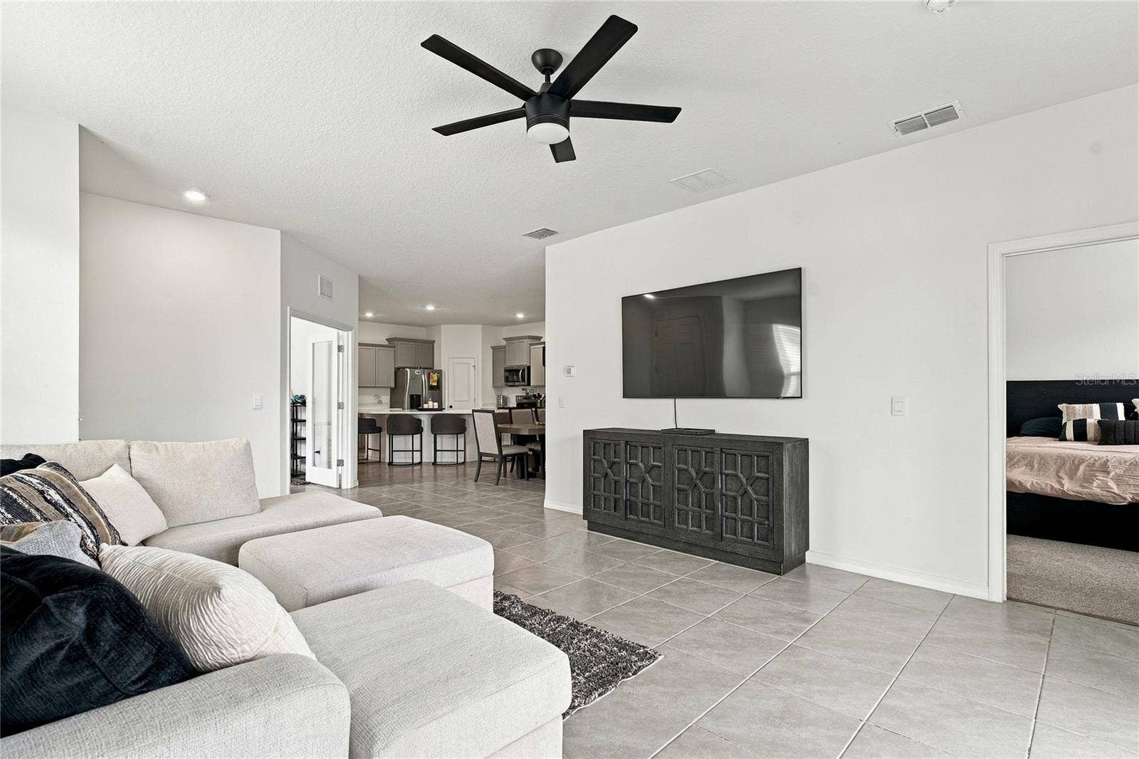 8514 BOLD CYPRESS LANE, Wesley Chapel, FL 33545