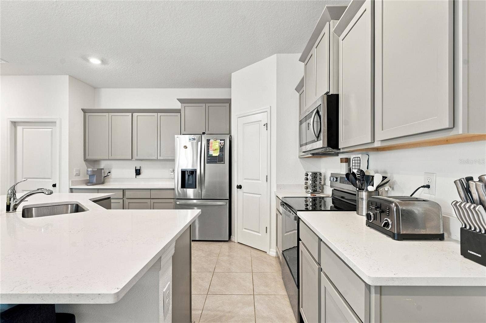 8514 BOLD CYPRESS LANE, Wesley Chapel, FL 33545