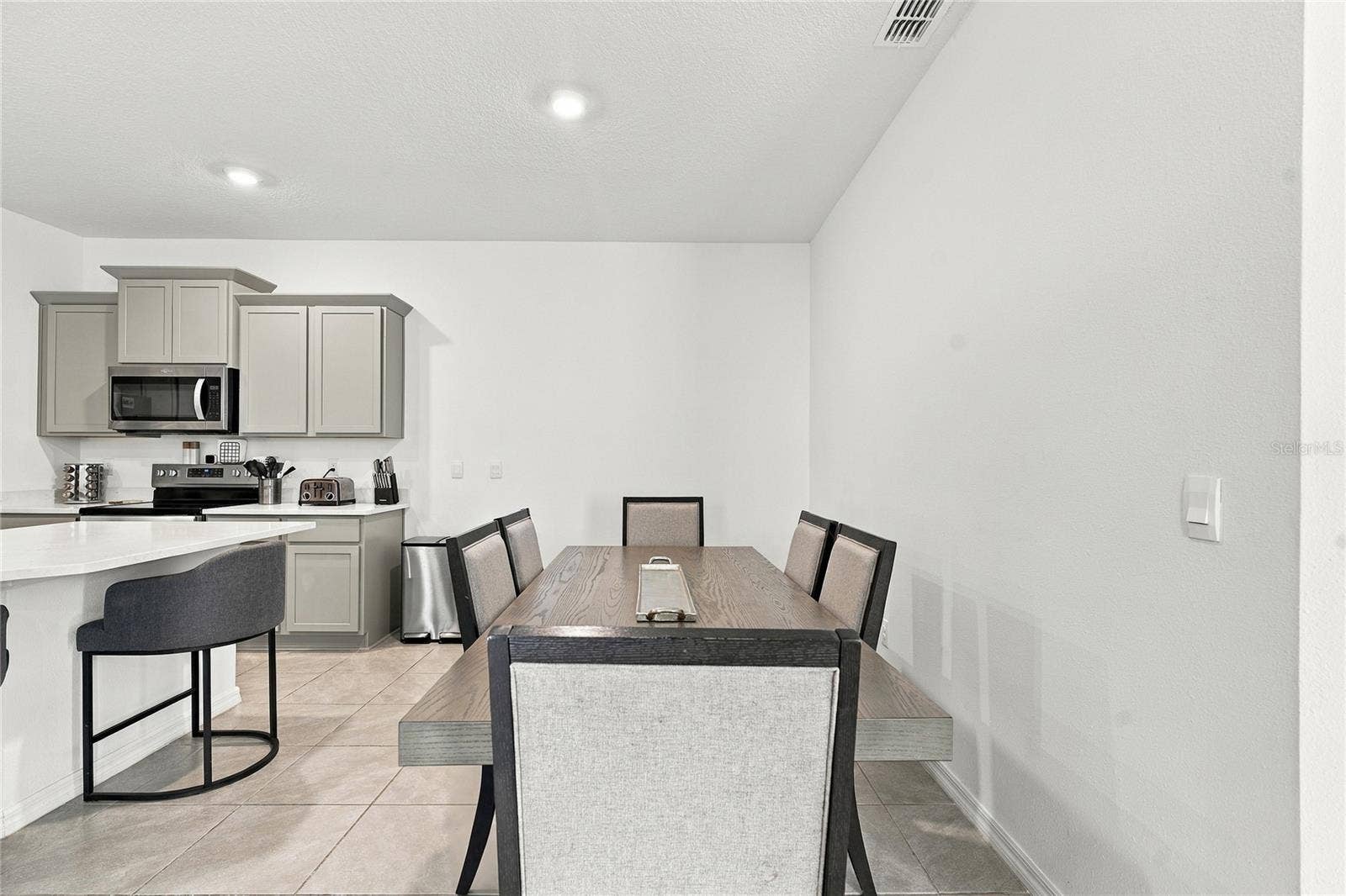 8514 BOLD CYPRESS LANE, Wesley Chapel, FL 33545
