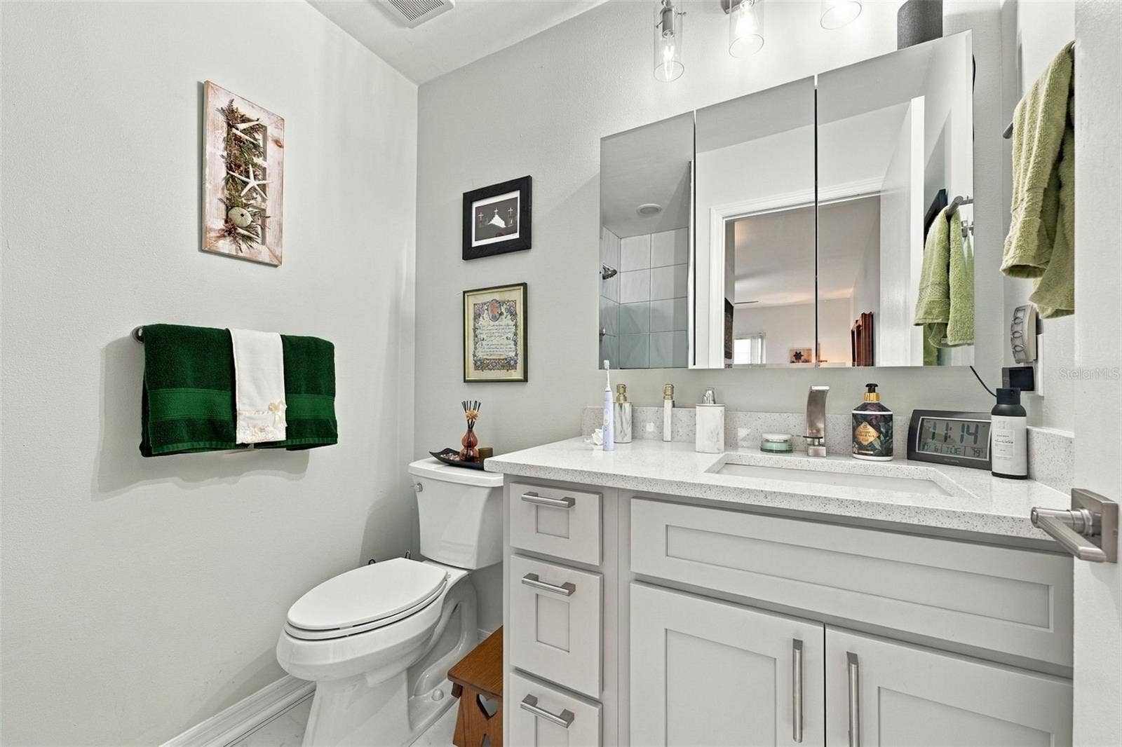 202 GLOUCESTER BOULEVARD, #357, Sun City Center, FL 33573 Primary Bathroom