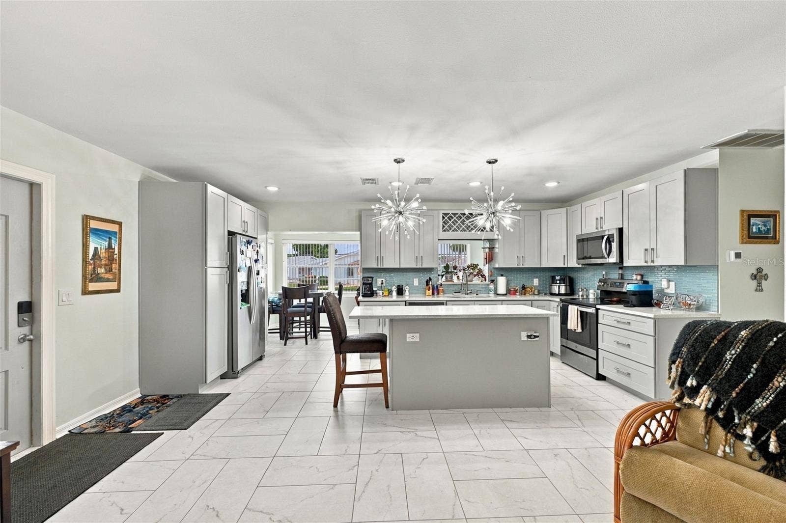 202 GLOUCESTER BOULEVARD, #357, Sun City Center, FL 33573 Open Concept