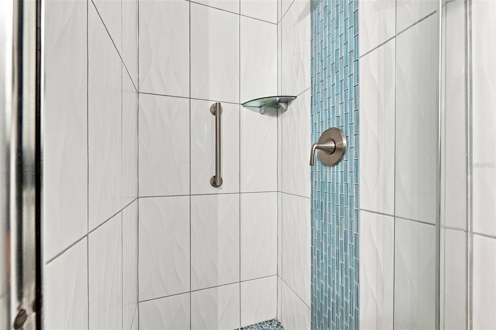 202 GLOUCESTER BOULEVARD, #357, Sun City Center, FL 33573 Primary Shower