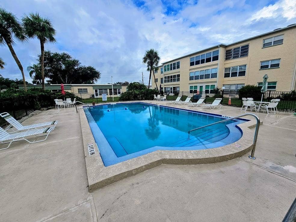 11620 PARK BOULEVARD, #303, Seminole, FL 33772 11620 PARK BOULEVARD, #303, Seminole, FL 33772