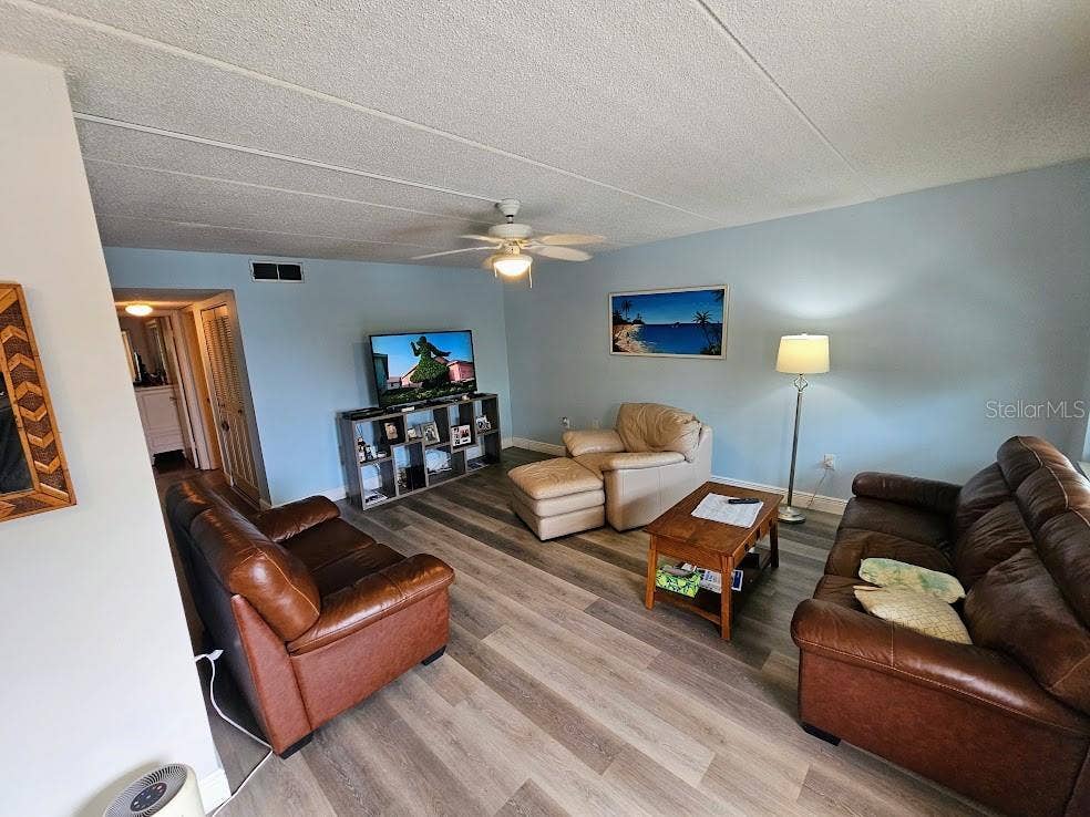 11620 PARK BOULEVARD, #303, Seminole, FL 33772 11620 PARK BOULEVARD, #303, Seminole, FL 33772