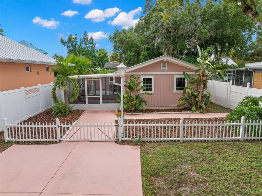 Property photo for 123 N SAFFORD AVENUE, Tarpon Springs, FL