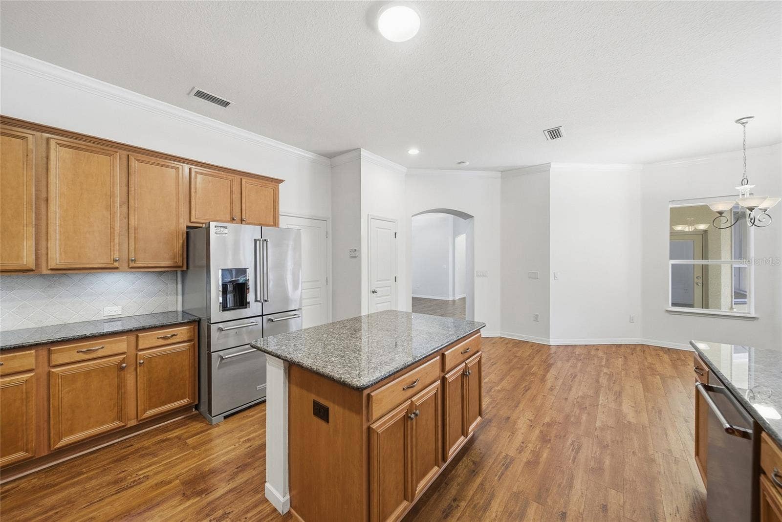 7137 DERWENT GLEN CIRCLE, Land O Lakes, FL 34637 7137 DERWENT GLEN CIRCLE, Land O Lakes, FL 34637