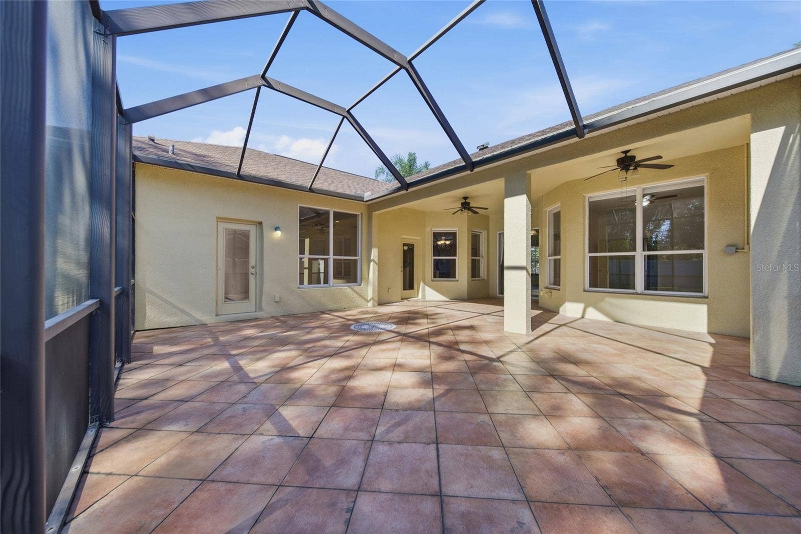 7137 DERWENT GLEN CIRCLE, Land O Lakes, FL 34637 7137 DERWENT GLEN CIRCLE, Land O Lakes, FL 34637