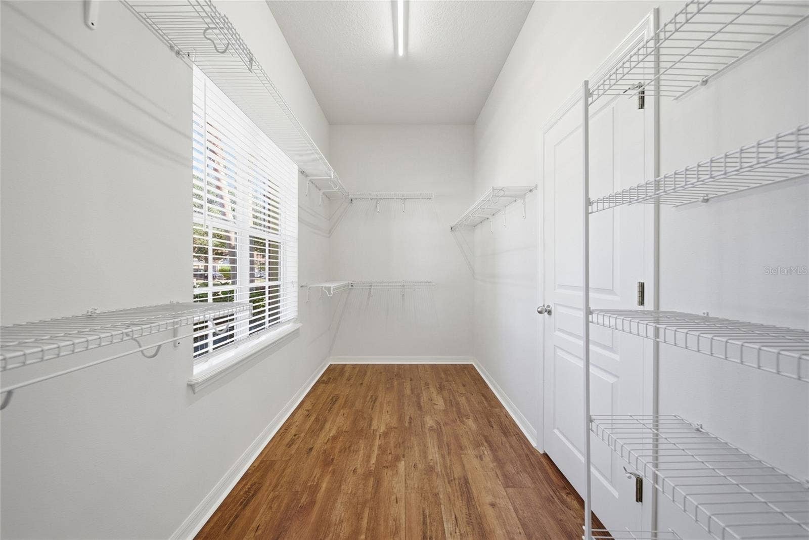 7137 DERWENT GLEN CIRCLE, Land O Lakes, FL 34637 7137 DERWENT GLEN CIRCLE, Land O Lakes, FL 34637