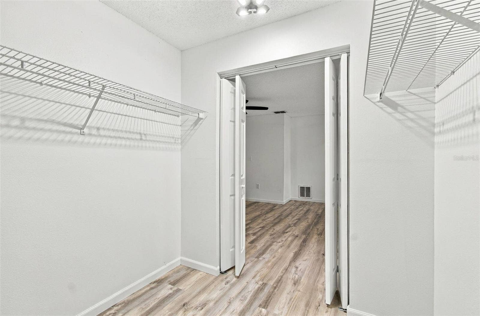 8075 SHALOM DRIVE, Spring Hill, FL 34606 8075 SHALOM DRIVE, Spring Hill, FL 34606