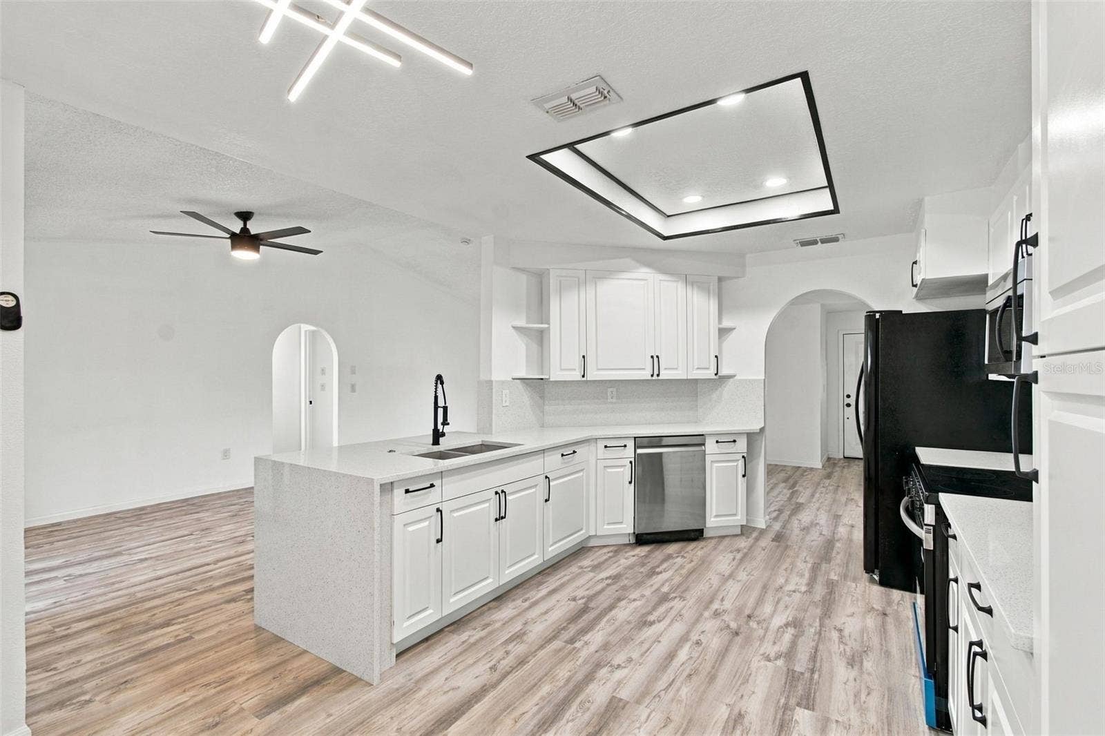 8075 SHALOM DRIVE, Spring Hill, FL 34606 8075 SHALOM DRIVE, Spring Hill, FL 34606