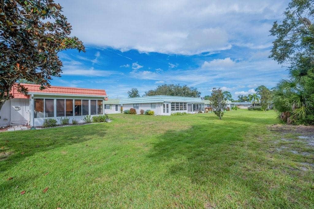 1802 BEDFORD LANE, #9, Sun City Center, FL 33573