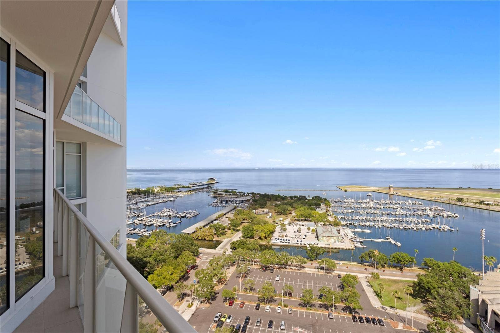 175 1ST STREET S, #2307, St Petersburg, FL 33701 175 1ST STREET S, #2307, St Petersburg, FL 33701