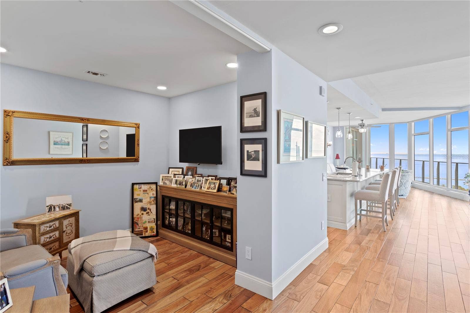 175 1ST STREET S, #2307, St Petersburg, FL 33701 175 1ST STREET S, #2307, St Petersburg, FL 33701