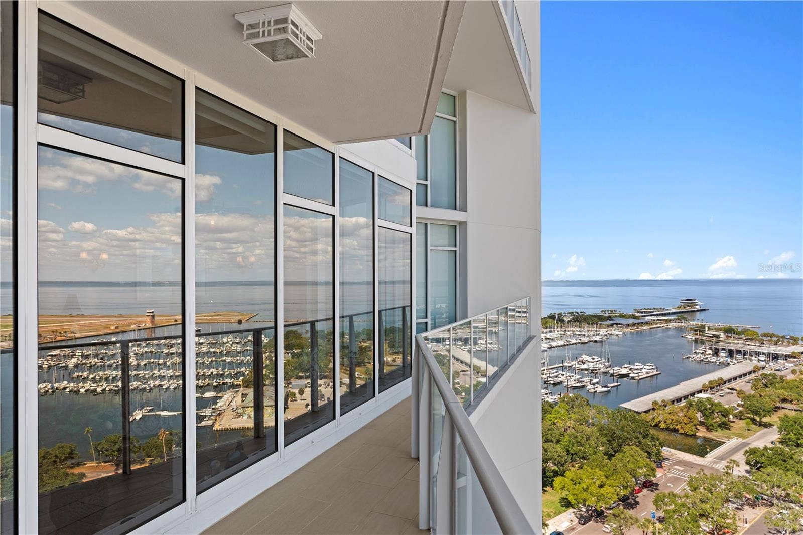 175 1ST STREET S, #2307, St Petersburg, FL 33701 175 1ST STREET S, #2307, St Petersburg, FL 33701