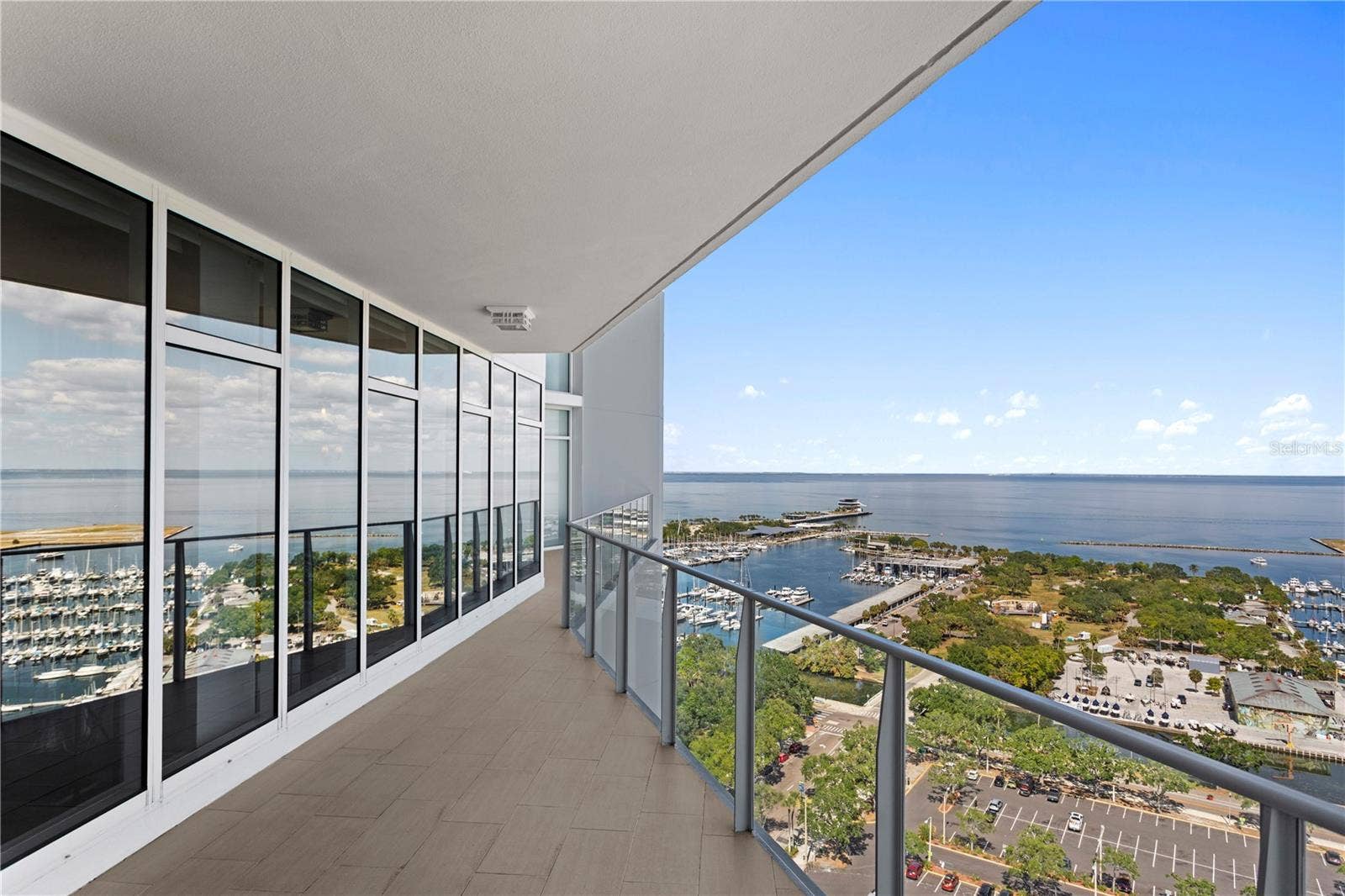 175 1ST STREET S, #2307, St Petersburg, FL 33701 175 1ST STREET S, #2307, St Petersburg, FL 33701