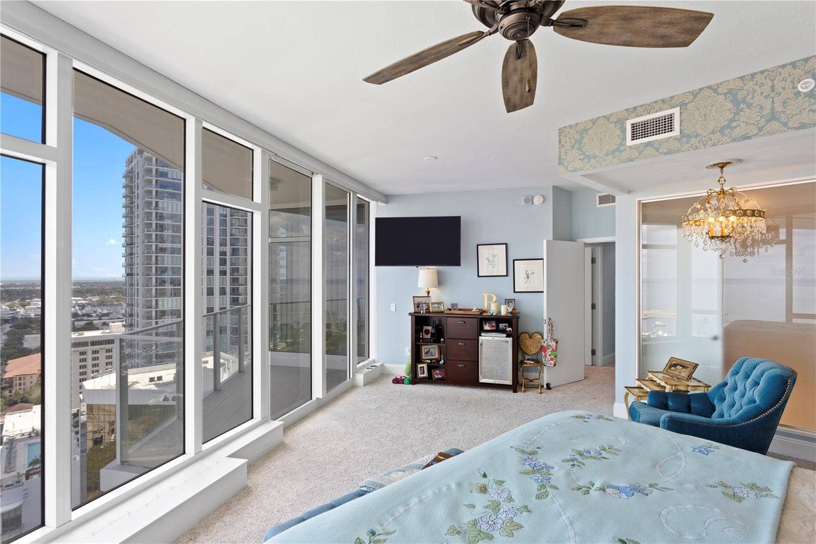 175 1ST STREET S, #2307, St Petersburg, FL 33701 175 1ST STREET S, #2307, St Petersburg, FL 33701