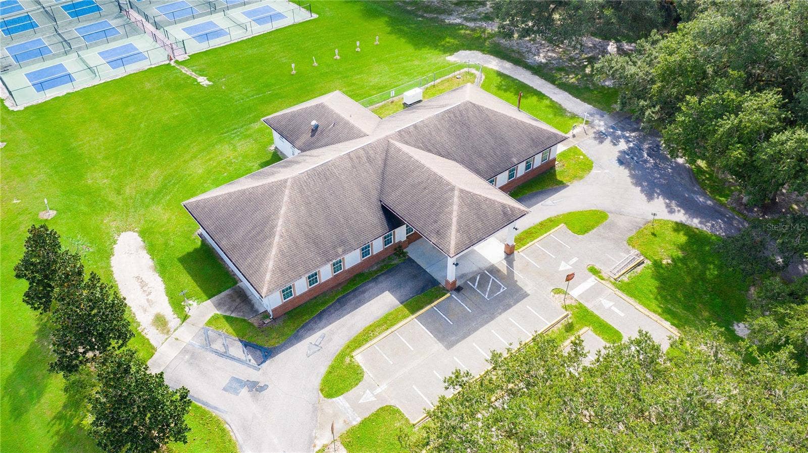 5352 PLANT STREET, Zephyrhills, FL 33542 5352 PLANT STREET, Zephyrhills, FL 33542
