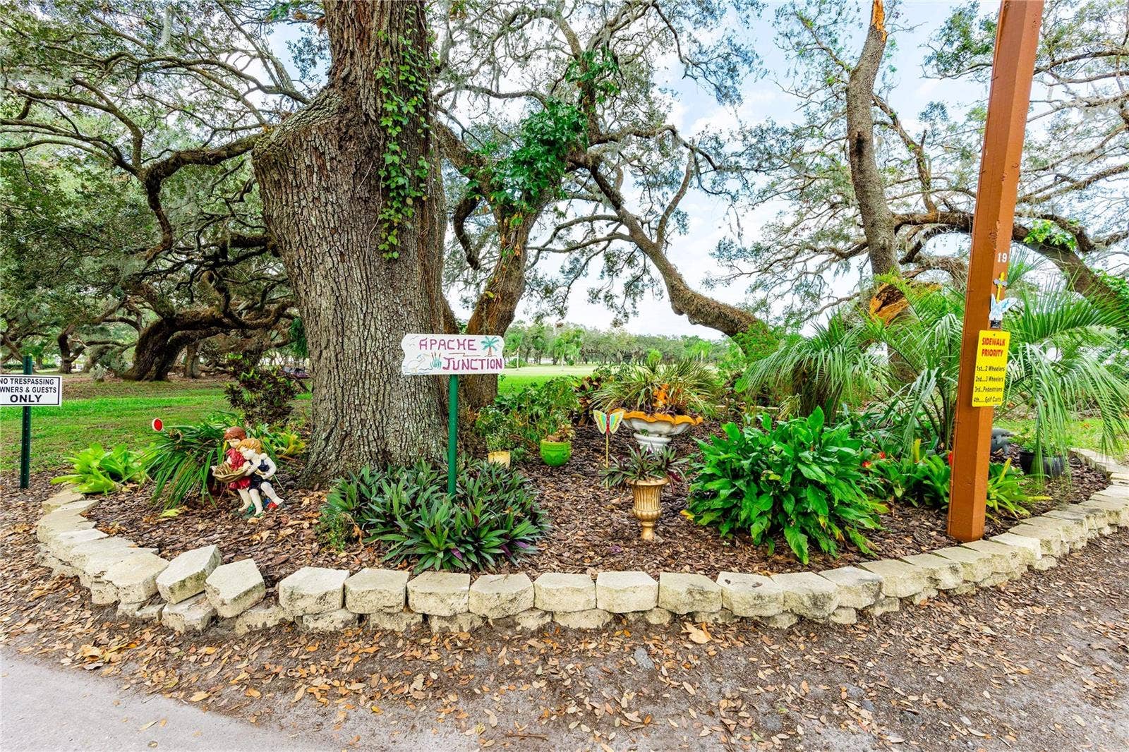 5352 PLANT STREET, Zephyrhills, FL 33542 5352 PLANT STREET, Zephyrhills, FL 33542