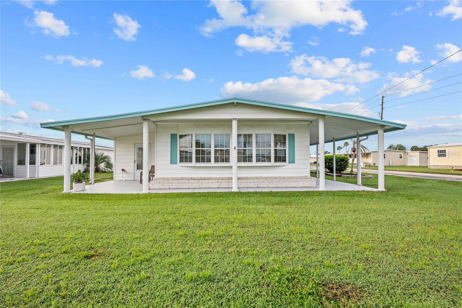 5352 PLANT STREET, Zephyrhills, FL 33542 Double pane windows throughout