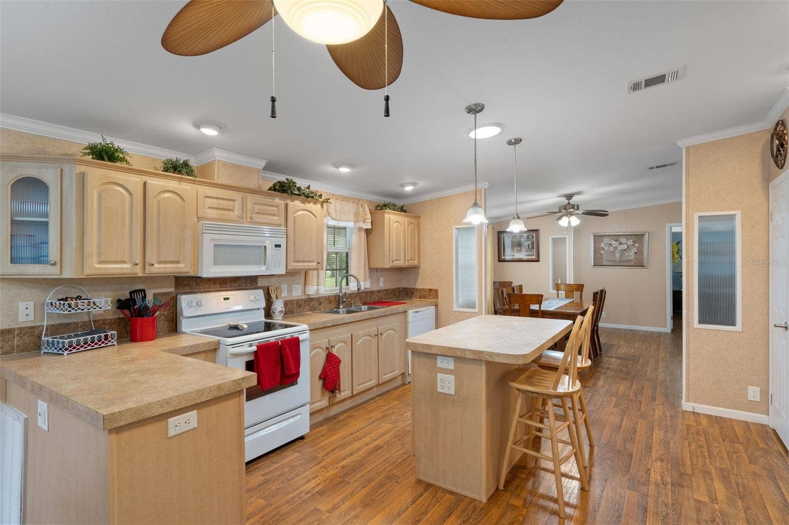 7526 FAIRLANE AVENUE, Brooksville, FL 34613