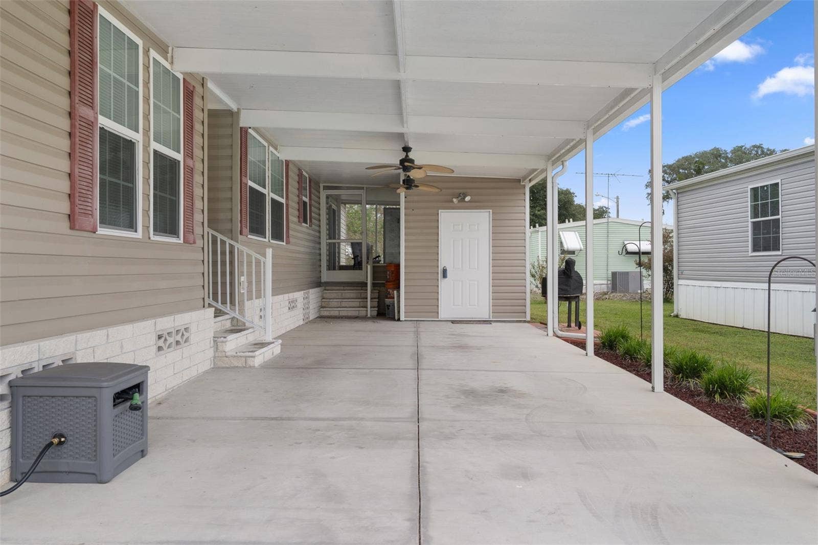 7526 FAIRLANE AVENUE, Brooksville, FL 34613