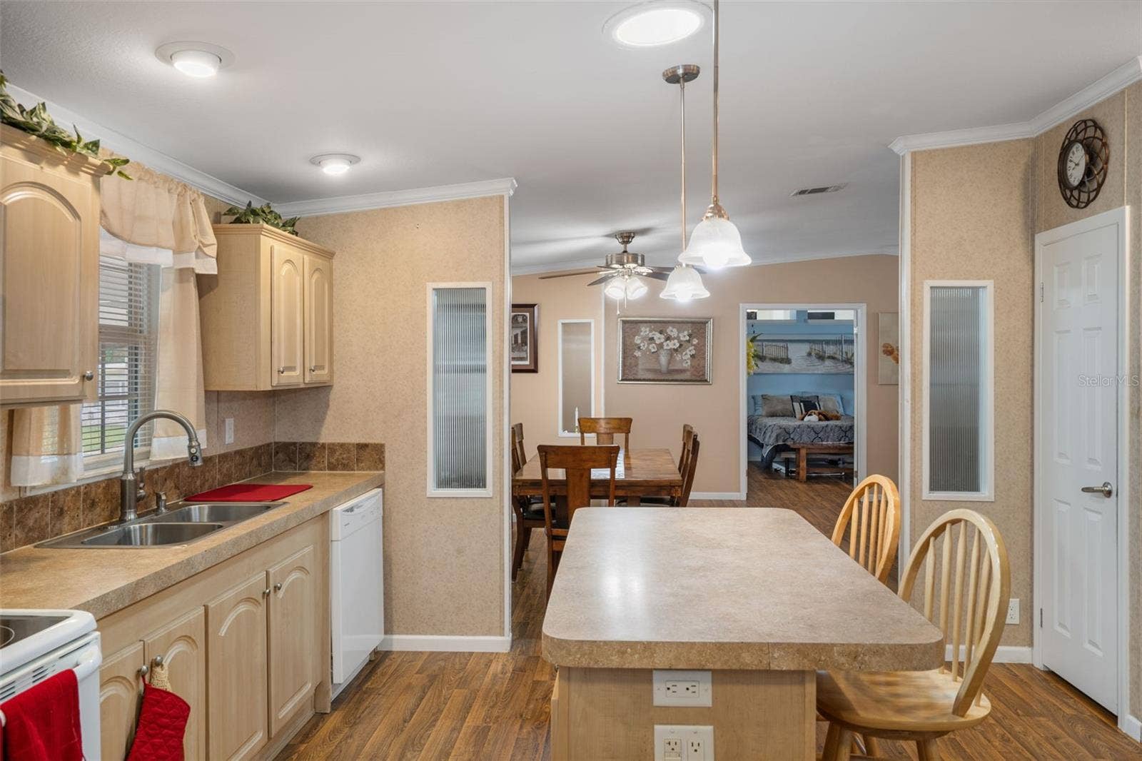 7526 FAIRLANE AVENUE, Brooksville, FL 34613